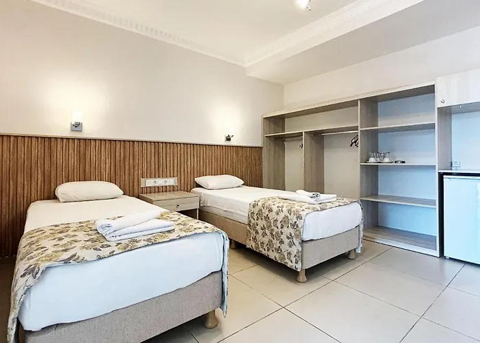 Ξενοδοχείο Forum 4*