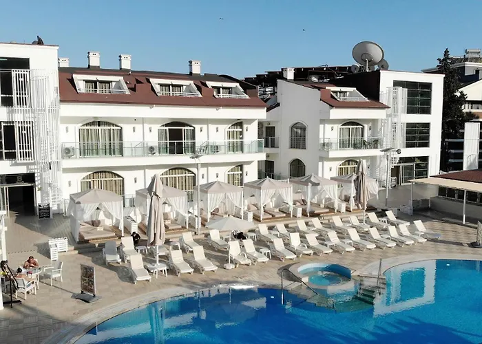 Hotell Forum 4*