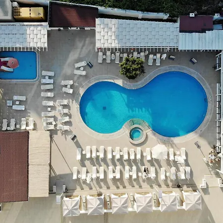 Forum Residence Hotel מלון 4*