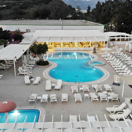 Forum Residence Hotel 4* מרמריס