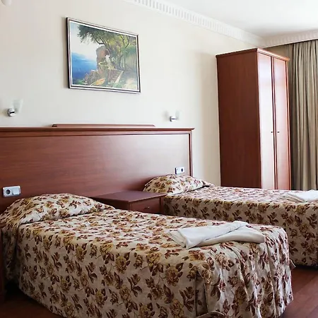 Forum Residence Hotel 4*