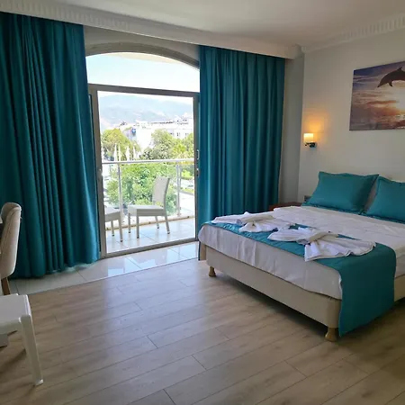Forum Hotel 4*