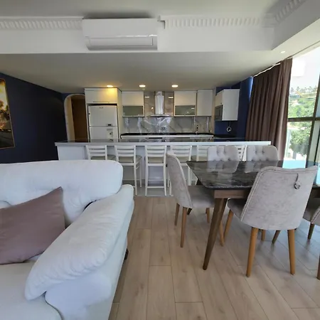Forum Hotel 4*