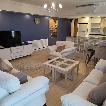 فورم ريزيدنس 4* مرمريس